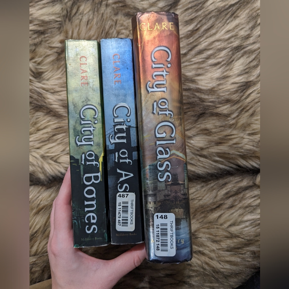 The Mortal Instruments - Picture 2 of 3